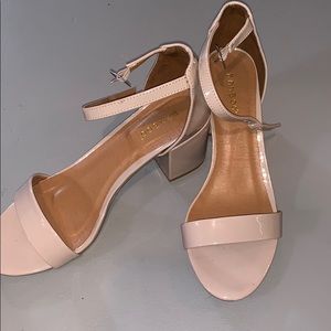 Low Open Tow Nude Heels